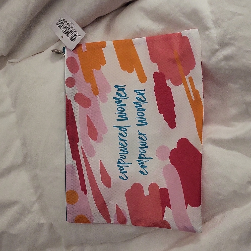Thrive causemetics make up bag - Picture 2 of 6